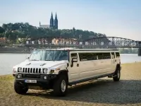 Hummer Limo Hen Voyage